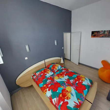 D'hotes L'insulaire ゲストハウス 3*