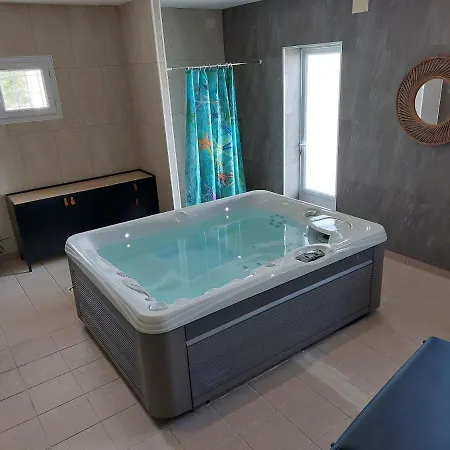 D'hotes L'insulaire Penzion Saint-Denis-dʼOléron