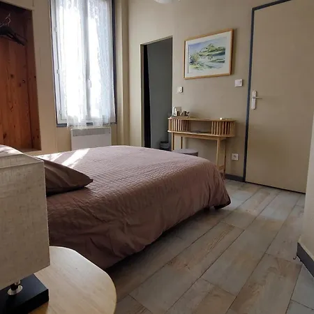 D'hotes L'insulaire Penzion Saint-Denis-dʼOléron