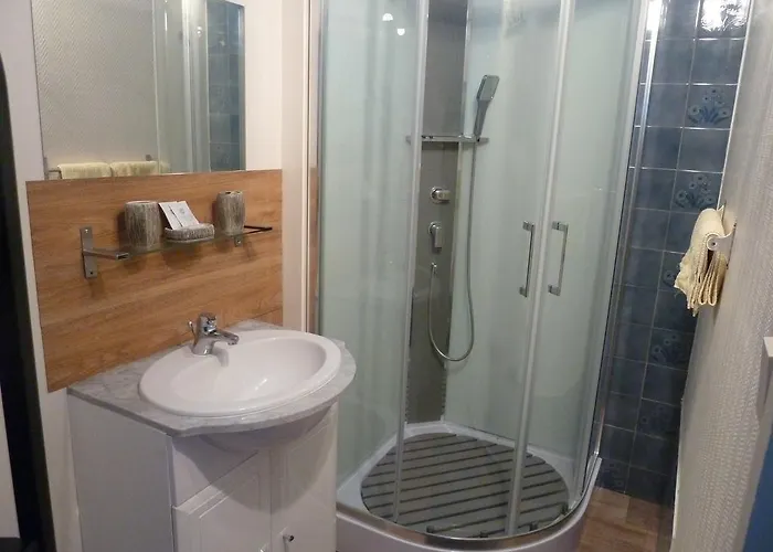 因素莱尔旅馆 3*