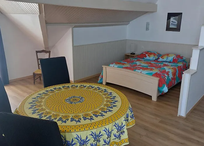 Gasthof D'hotes L'insulaire 3*