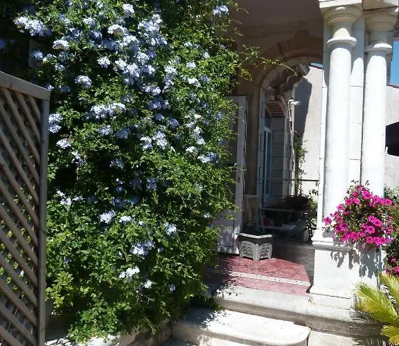 因素莱尔旅馆 3* Saint-Denis-dʼOléron